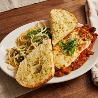 Pollo Alla Parmigiana / Chicken Parmesan Pasta