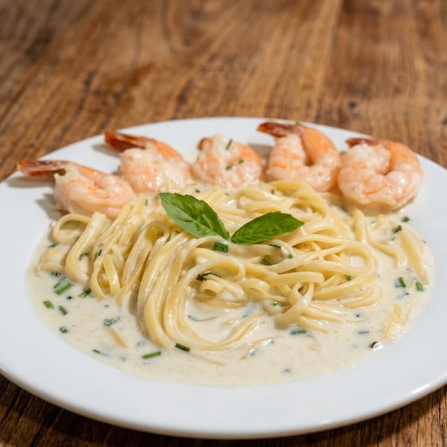 Alfredo Di Mare / Shrimp & Crab Alfredo.